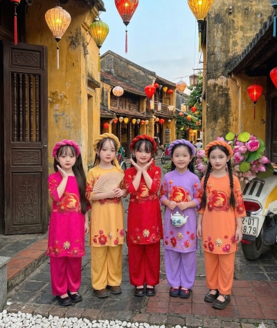 ÁO DÀI BÉ GÁI HỌA TIẾT THỎ