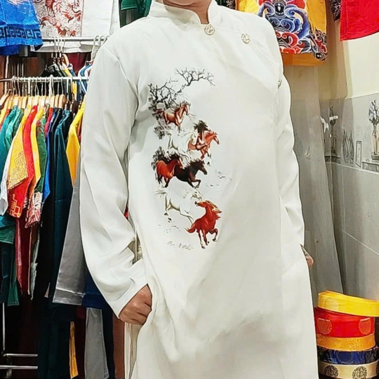 ÁO DÀI CÁCH TÂN MÃ ĐÁO THÀNH CÔNG