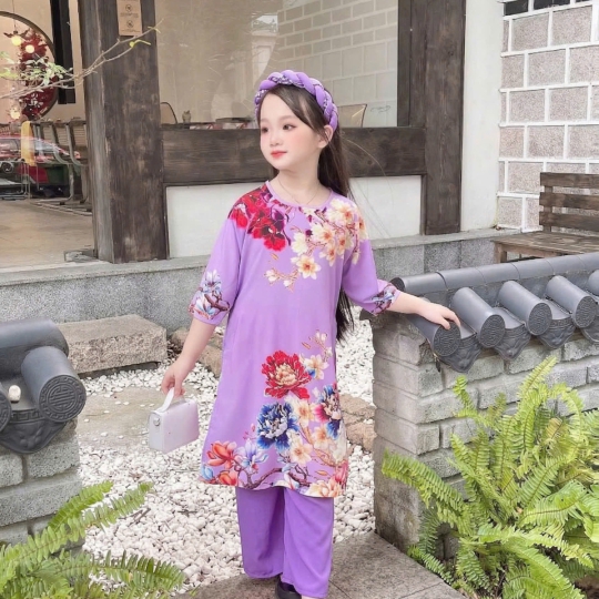 ÁO DÀI BÉ GÁI HOA MẪU ĐƠN
