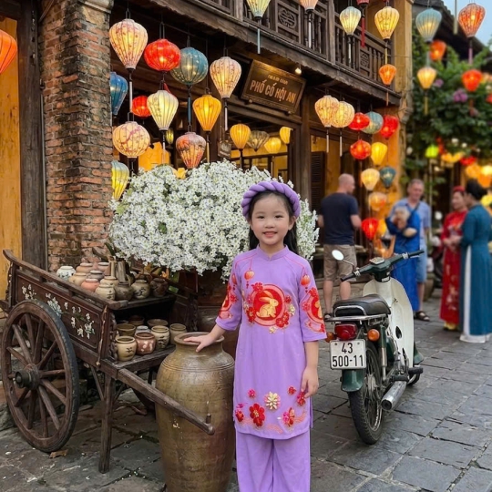 ÁO DÀI BÉ GÁI HỌA TIẾT THỎ