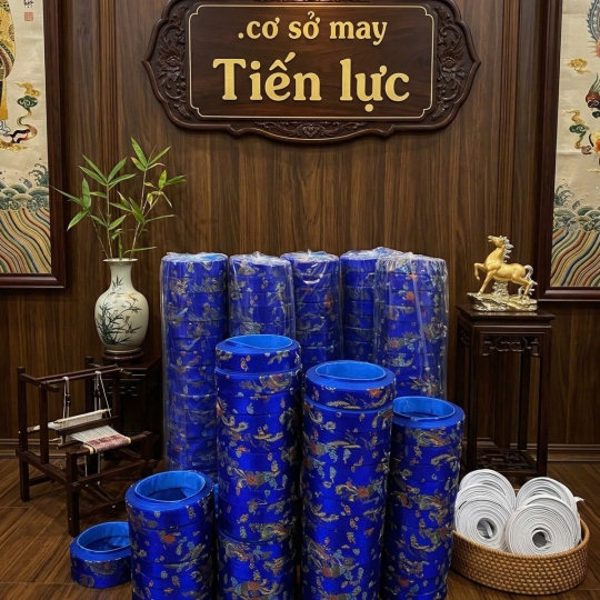 KHĂN ĐÓNG ĐỘI ĐẦU NAM HOA VĂN RỒNG